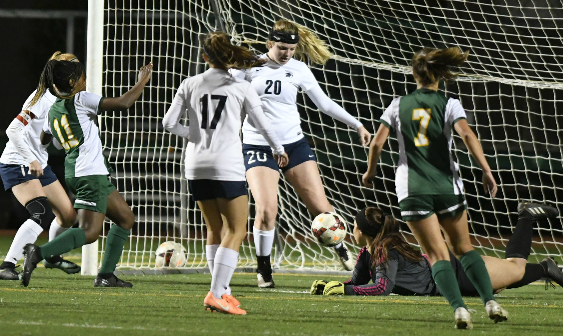 120419 OA SJ girls soccer 10.jpg